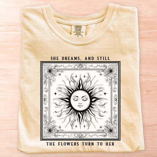 She Dreams Sun T-Shirt